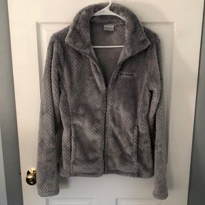 Columbia Jacket. Like new, only worn a couple of times. So soft.